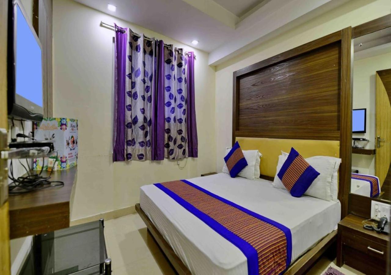 Hotel International Neelam Near New Delhi Railway Station Yeni Delhi Dış mekan fotoğraf
