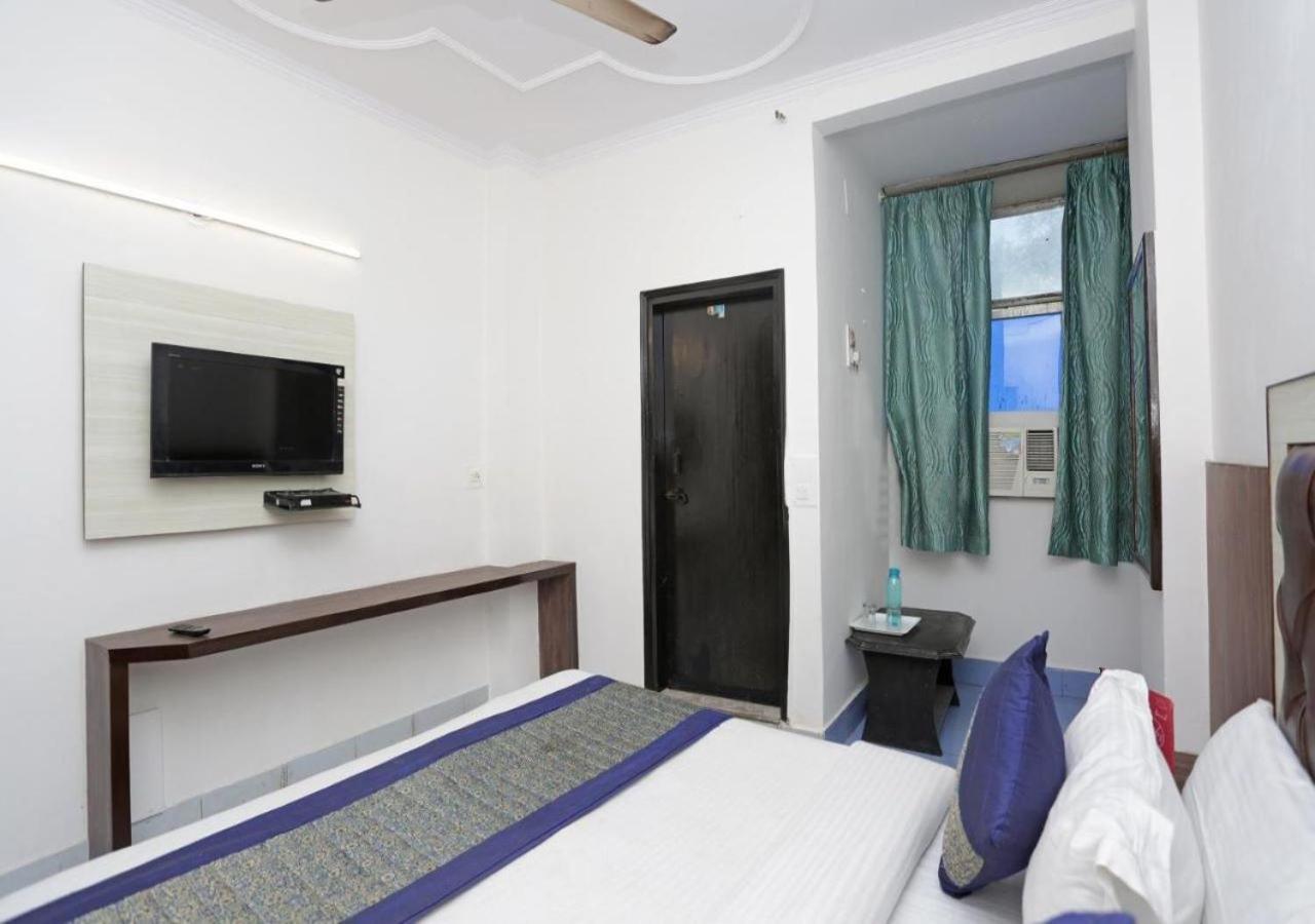 Hotel International Neelam Near New Delhi Railway Station Yeni Delhi Dış mekan fotoğraf